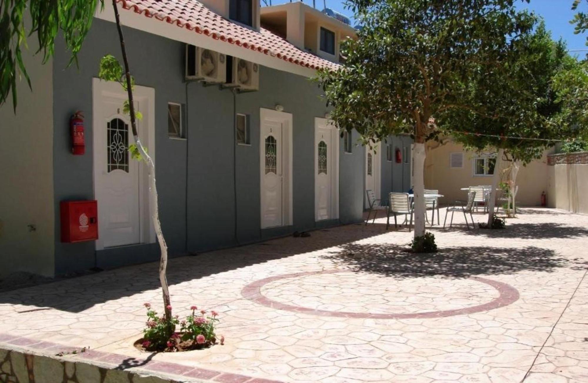 Hotel Pansion Koroni L'Antic Zewnętrze zdjęcie