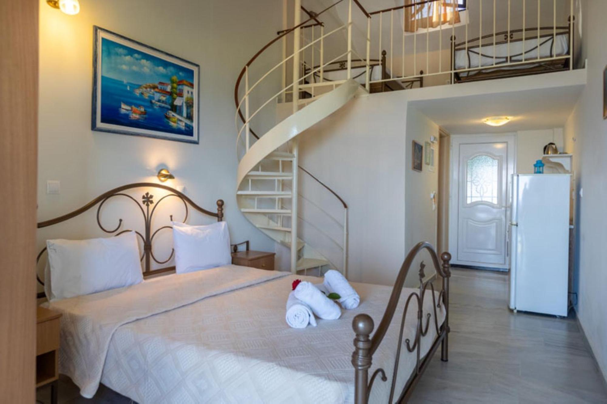Hotel Pansion Koroni L'Antic Zewnętrze zdjęcie
